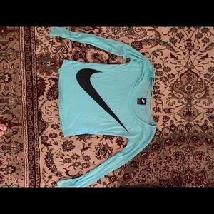 Women’s Nike long sleeve shirt